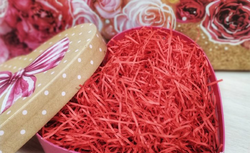 kakie-byvayut-podarochnye-napolniteli (4).png