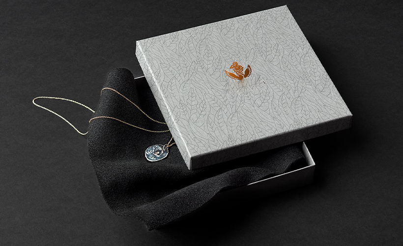 upakovka-tovarov-dlya-premialnykh-brendov-krasota-snaruzhi (2).png