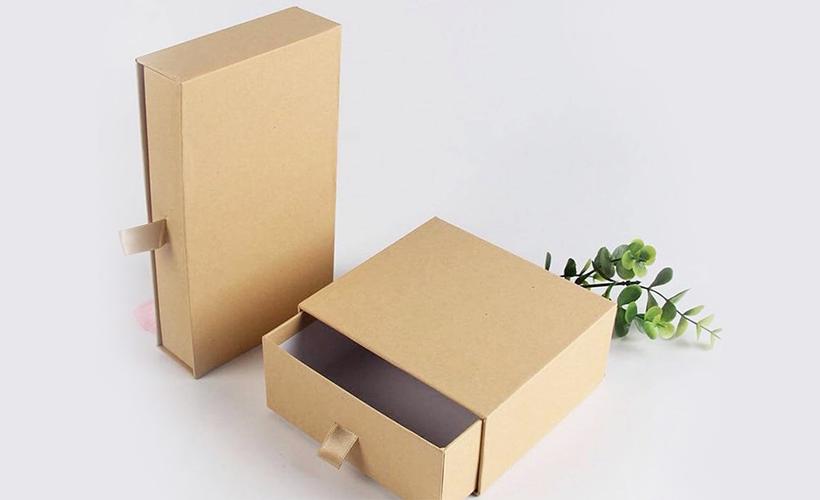 materialy-dlya-izgotovleniya-podarochnykh-korobok-sravnenie-i-obzor (2).png