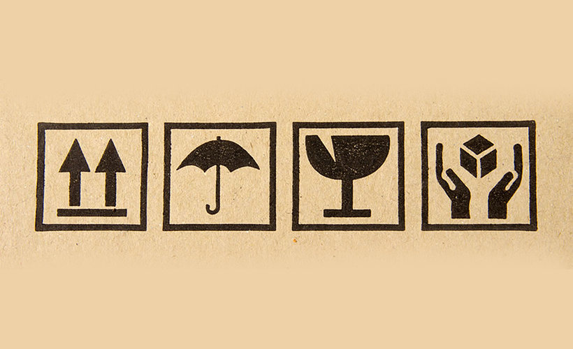 kak-nanosyat-informatsionnye-znaki-na-kartonnye-korobki (2).png